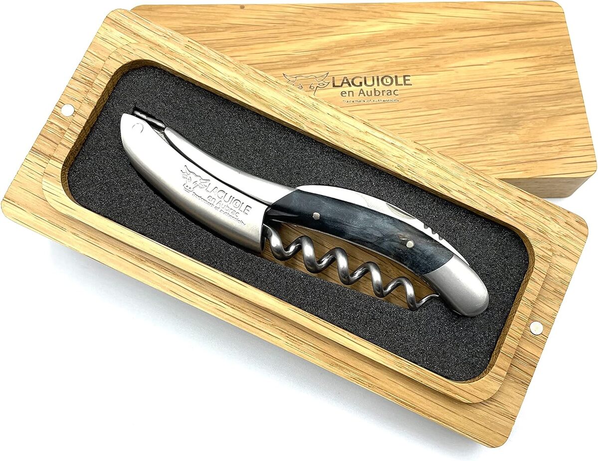 Test : laguiole en aubrac sommelier tire-bouchon poignée bleue
