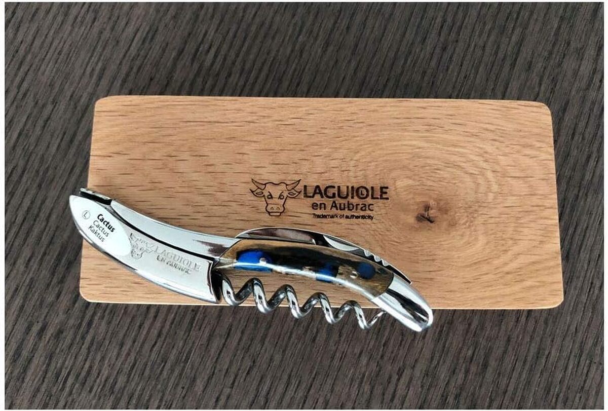 Test : tire-bouchon sommelier Laguiole En Aubrac avec manche cactus bleu et coupe-capsule