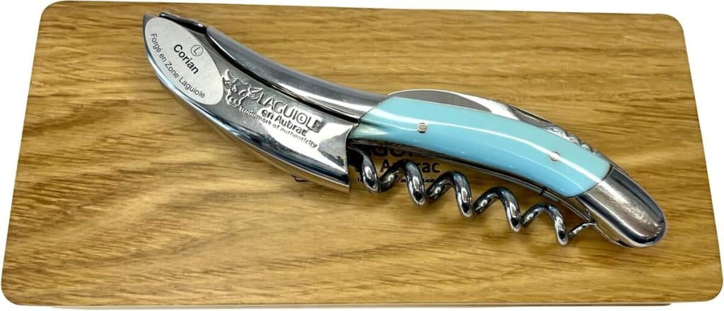 Test : tire-bouchon sommelier Laguiole En Aubrac Corian Bleu Clair