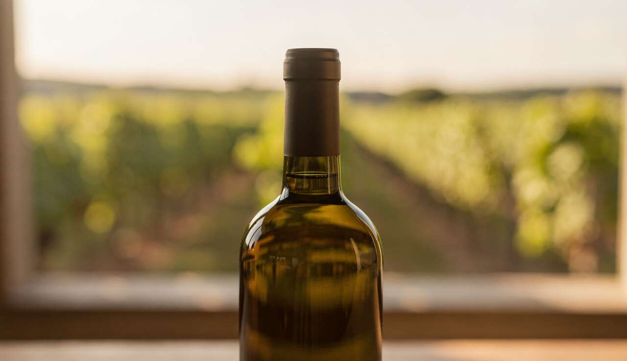 Les bouchons synth&eacute;tiques et en verre : une alternative durable ?