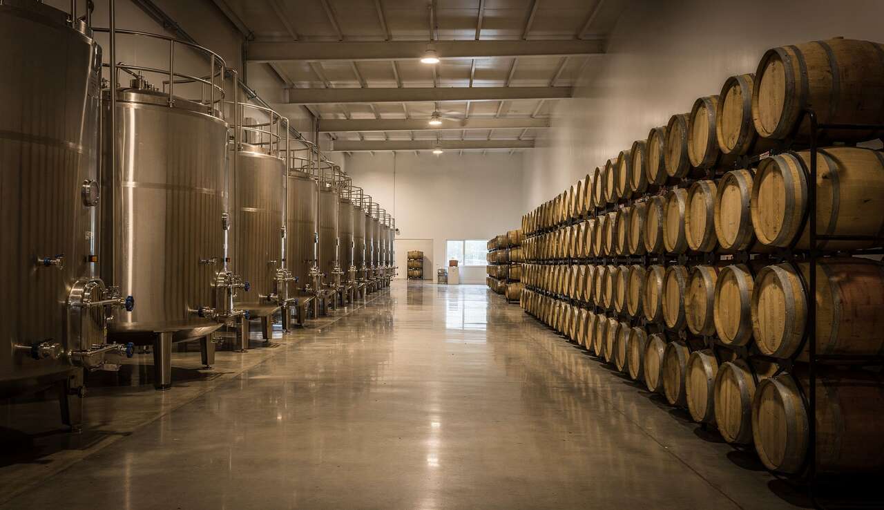 Les &eacute;quipements modernes des chais viticoles