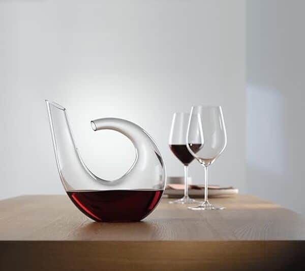 Découvrez notre test complet de la carafe à décanter Spiegelau Highline 7580157 en cristal : design, qualité et performance de cette carafe haut de gamme. 