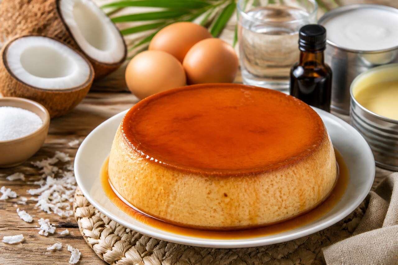 Flan coco antillais au caramel : recette exotique facile et savoureuse